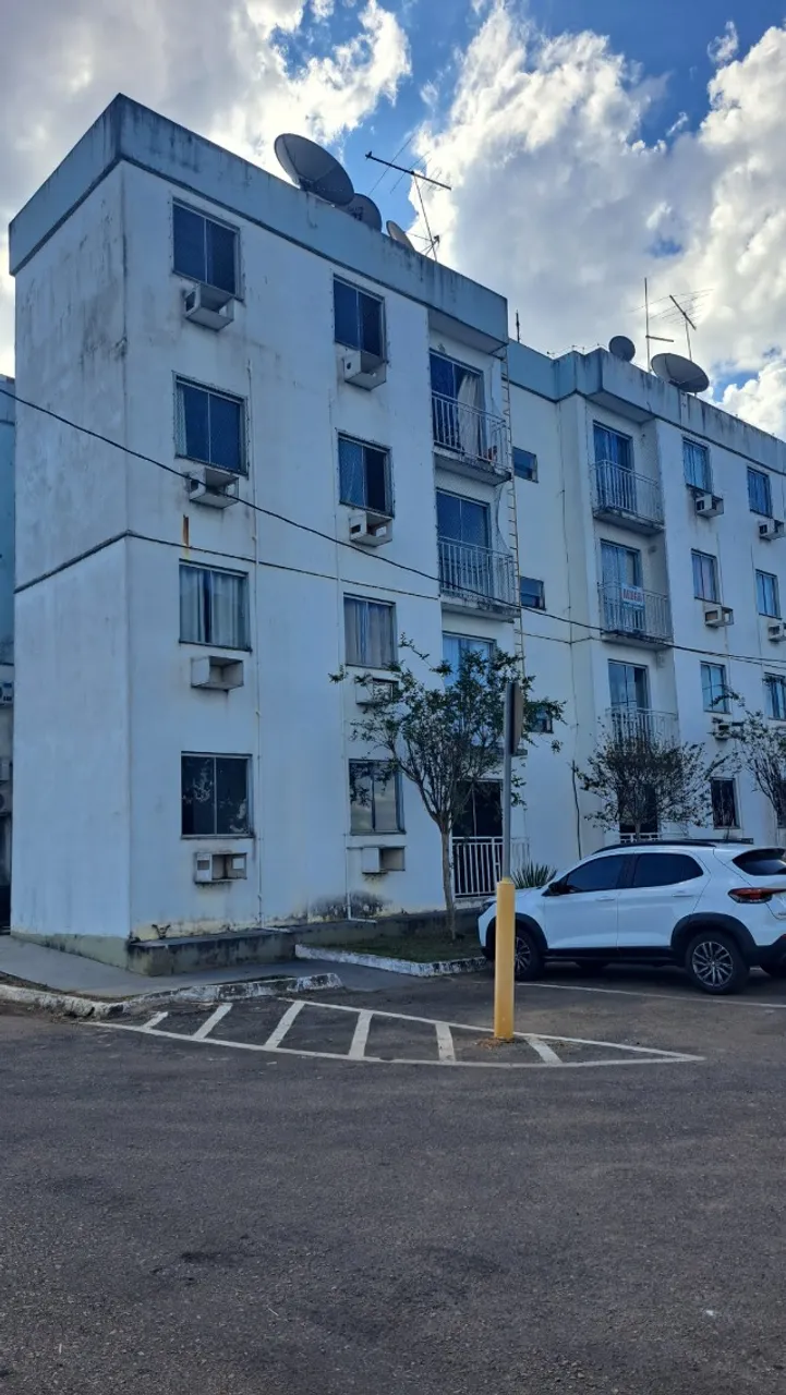 Aluga-se apartamento Via Parque