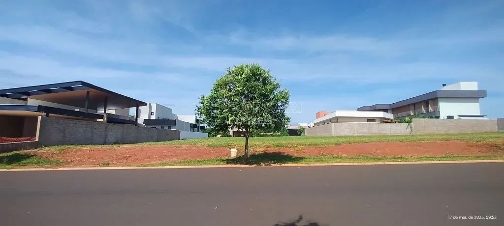 Venda de Terreno / Condomínio na cidade de Araraquara - Foto 2