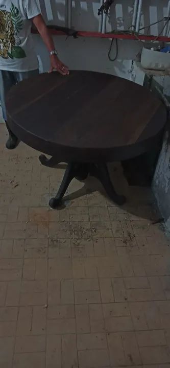 Mesa de madeira maciça - Foto 2
