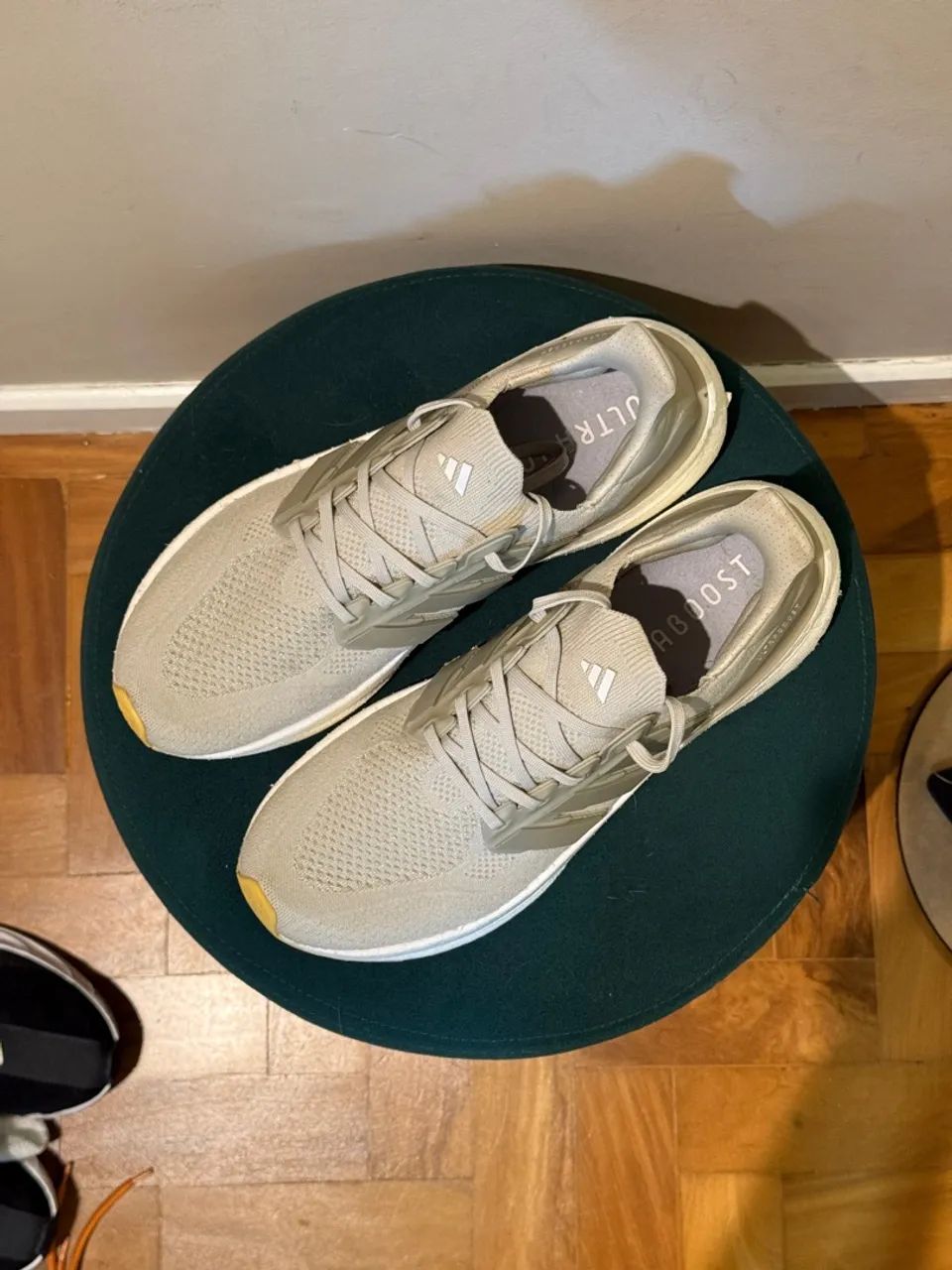 Tênis Ultraboost 5 Bege Tamanho 43 - Foto 2