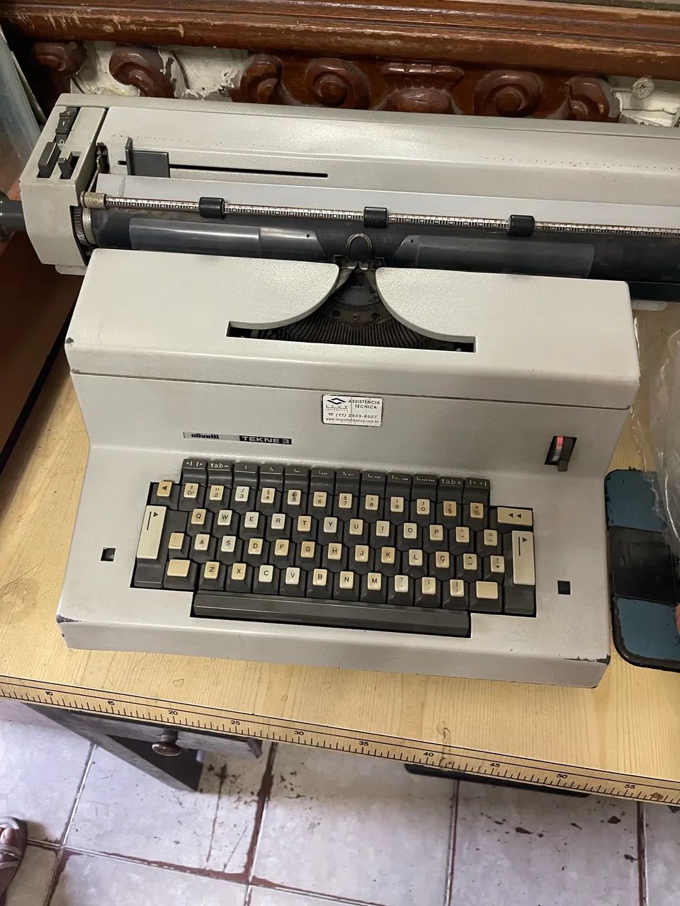 Vendo máquina de escrever olivete Tekno 3