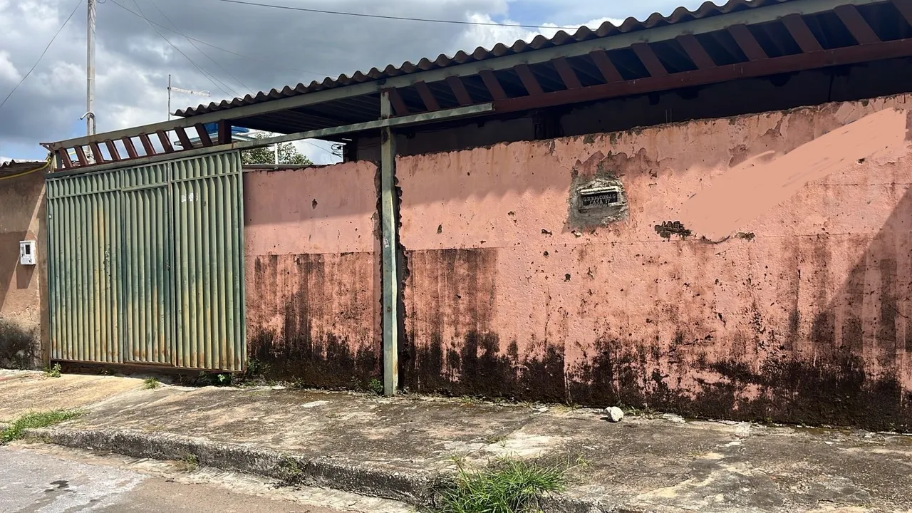 Casa Santa Maria DF Vendo ou Troco