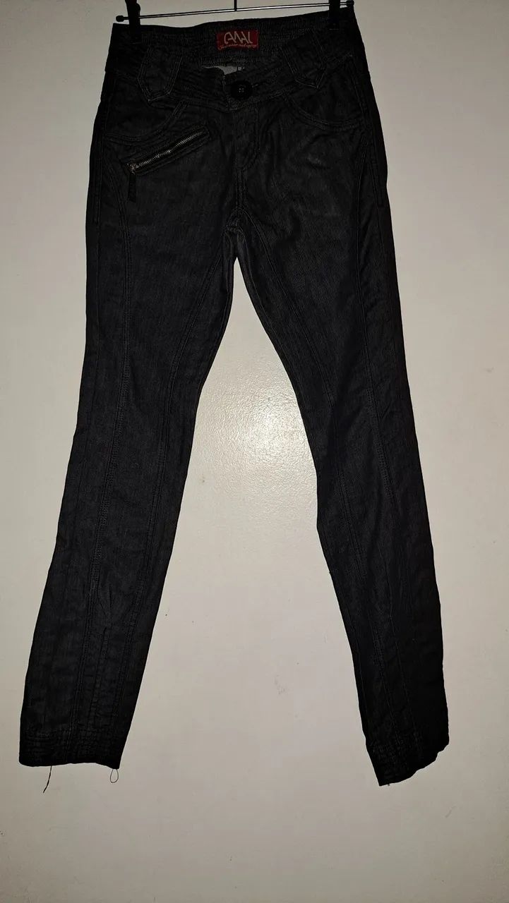 Calça Jeans Feminina Preta com Detalhes - Foto 4