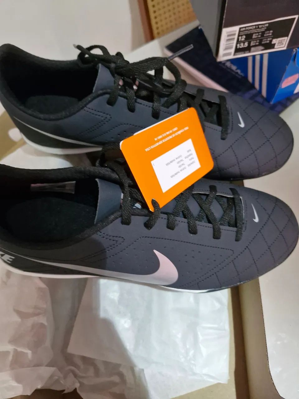 R$ 200,00 | Chuteira Futsal Nike | Beco 2 | Preta | Tamanho 42 | Nova | Nunca usada | #42