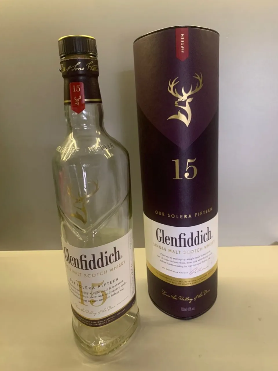 Garrafa Vazia - Whisky Gleendifch