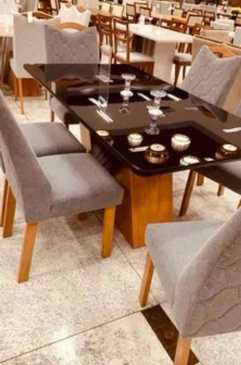 Vendo mesa com tampo de vidro 6 lugares - Foto 3