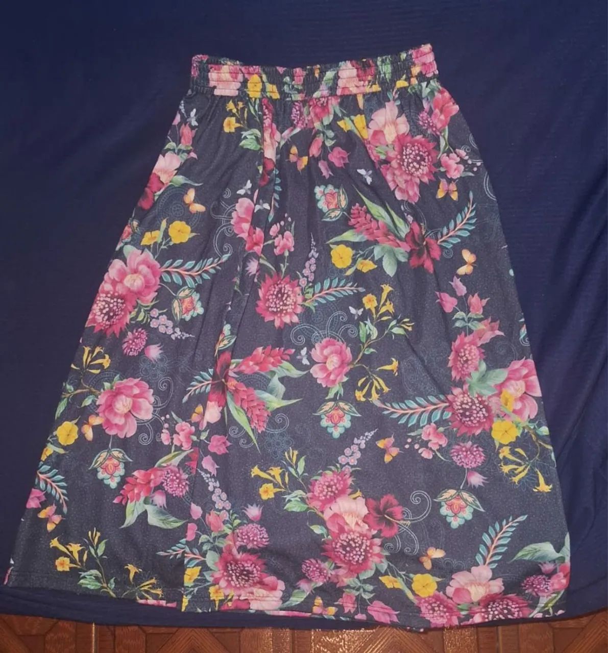 Saia florida feminina