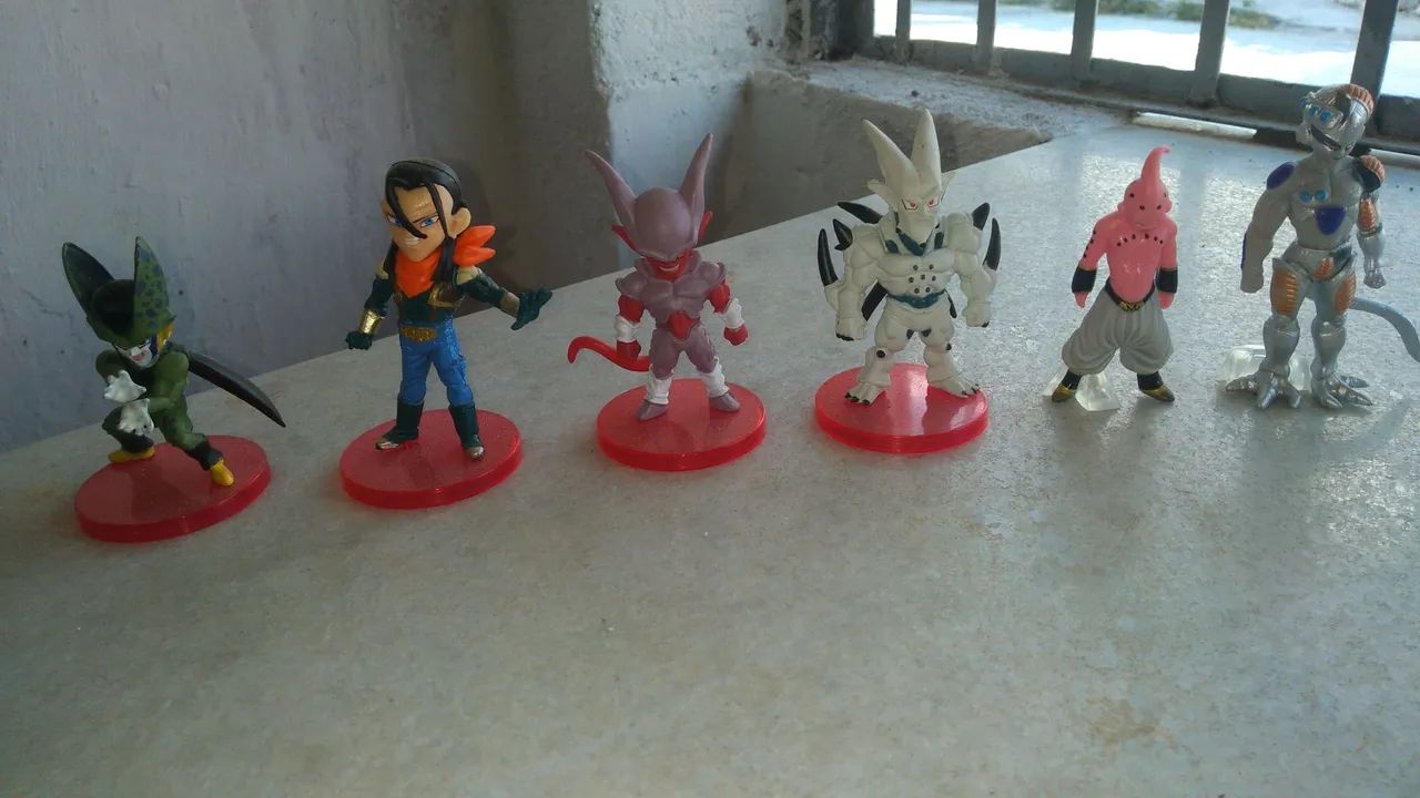 Miniaturas bonecos Dragon Ball Z  - Foto 3