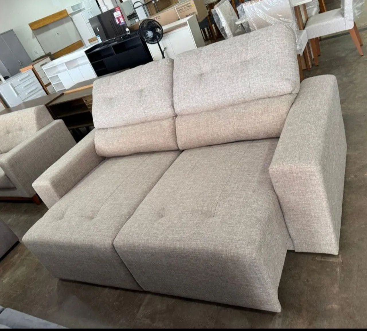 Sofá Retrátil e Inclinavel - Novo