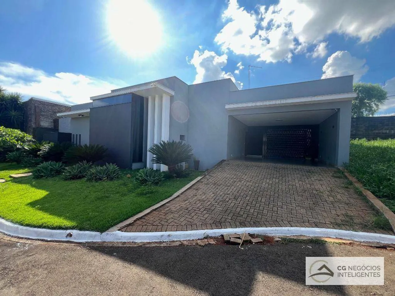 Casa com 2 dormitórios à venda, 489 m² por R$ 1.290.000,00 - Jardim Itatiaia 2 - Londrina/