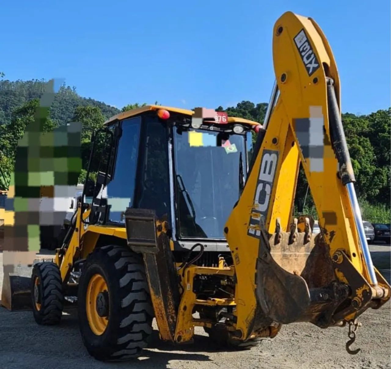 Retroescavadeira JCB 3CX ano 2019, 4x4, com 8.300 horas, em - Foto 3