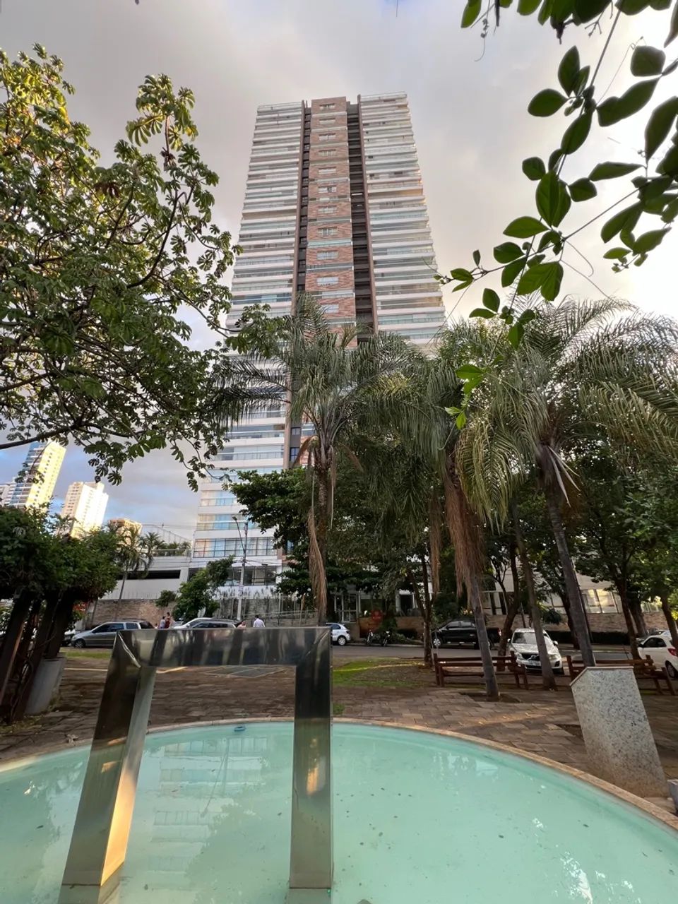 Mundi Consciente Square