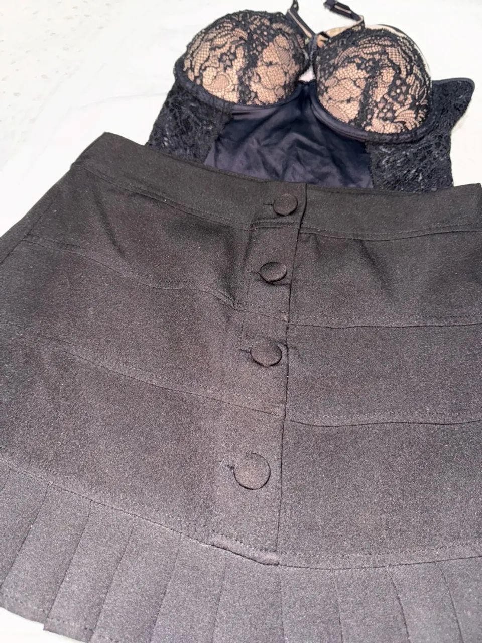 Saia preta  - Foto 3