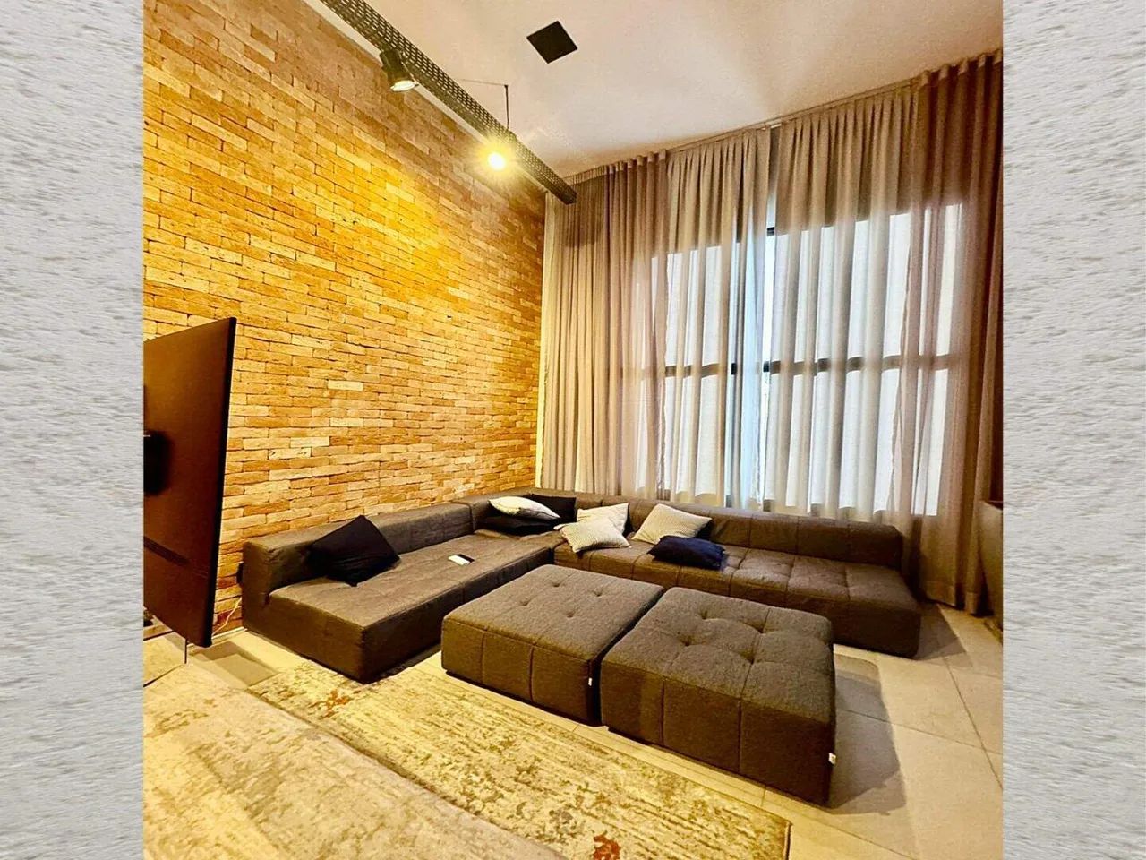 Casa ultra moderna com 250 m², 3 dormitórios sendo 1 suíte, piscina com iluminação à venda - Foto 2