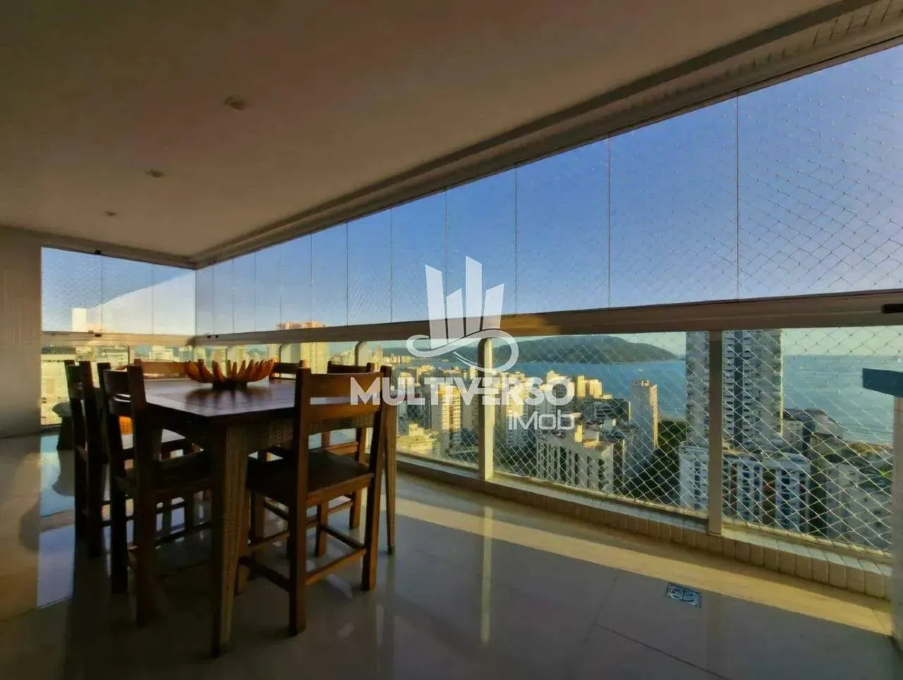 Comprar apartamento de 3 dormitório no Boqueirão em Santos