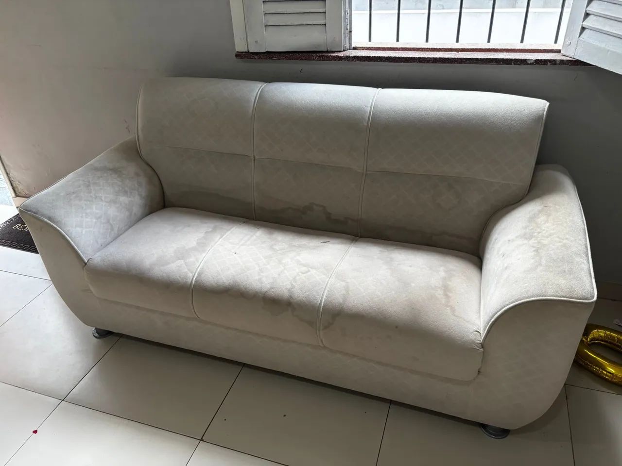 Sofá a preço super bom!64840787047171120