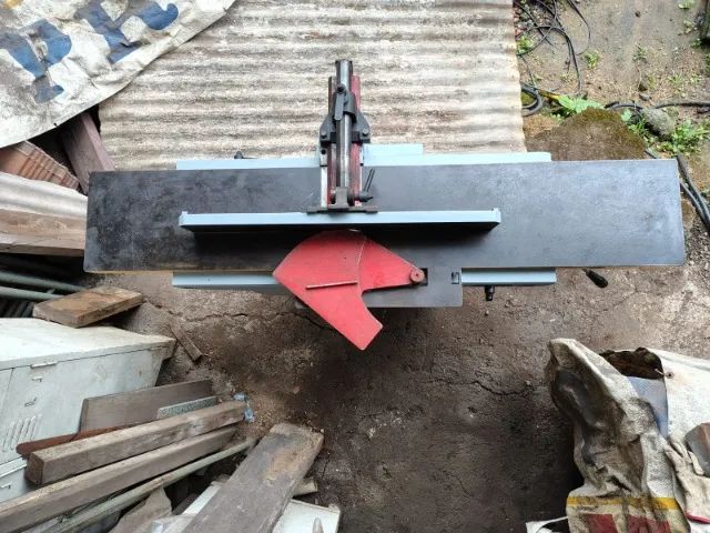 Plaina Desempenadeira Invicta DI-32 - Mesa 1,80m - 3 Facas - Trifásica - Profissional - Foto 3