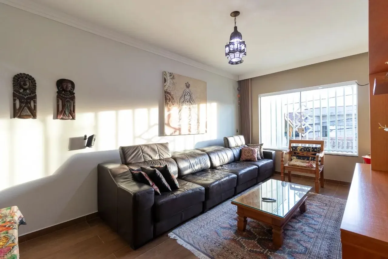 Sobrado para venda com 3 quartos, sendo 1 suíte, 299m²