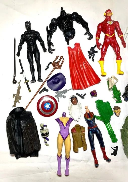Lote B Custom 1:12 c itens Marvel Legends Dc Star Wars GiJoe McFarlane Action Figures - Foto 2