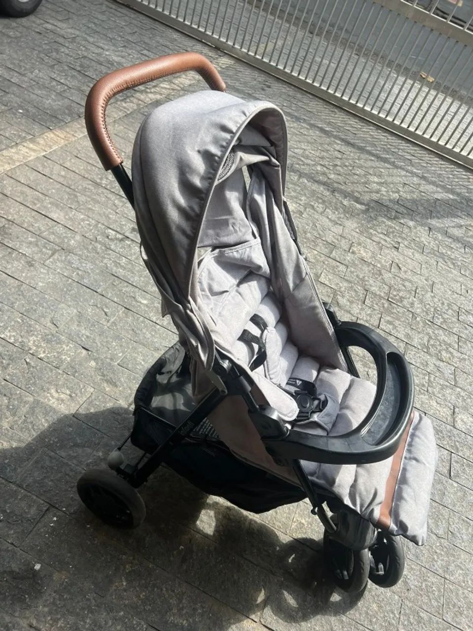 Carrinho de bebê freezer 3 rodas - Foto 3