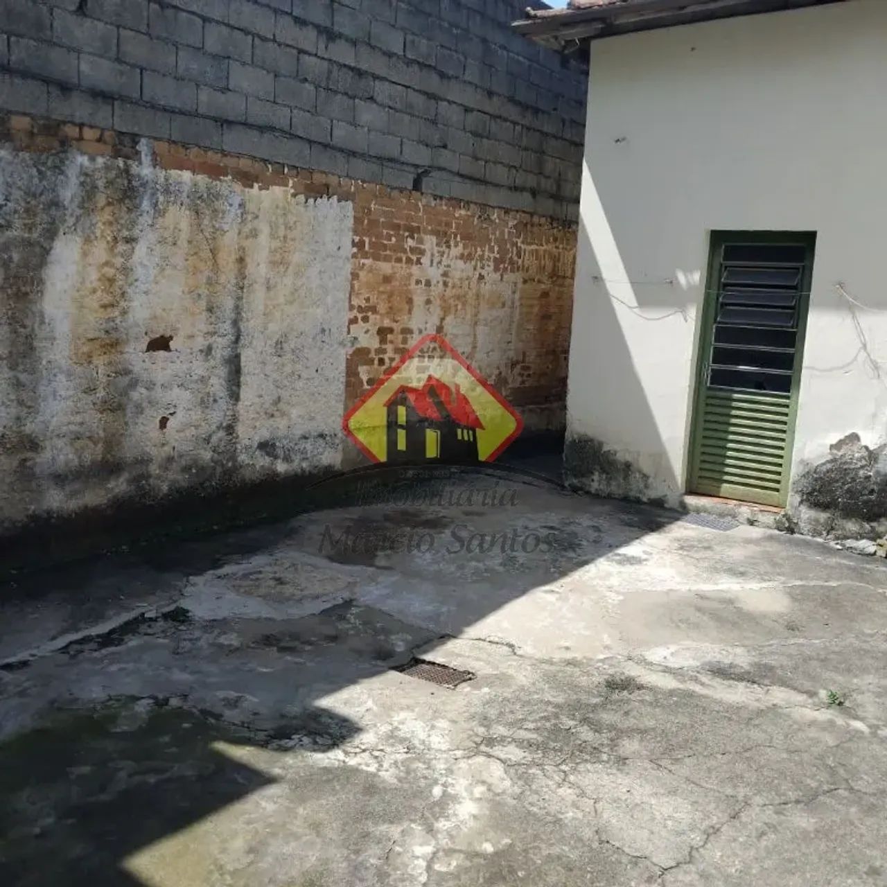 Casa de 4 Dormitórios com Edícula e Quintal - Para Comprar ou Alugar no Centro de Taubaté! - Foto 5