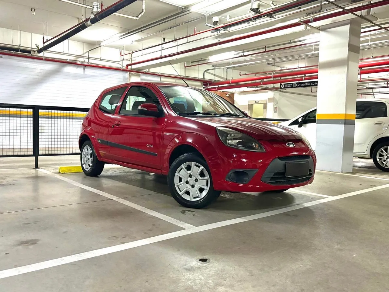 Ford Ka Class 1.0 Ar Condicionado . Completo