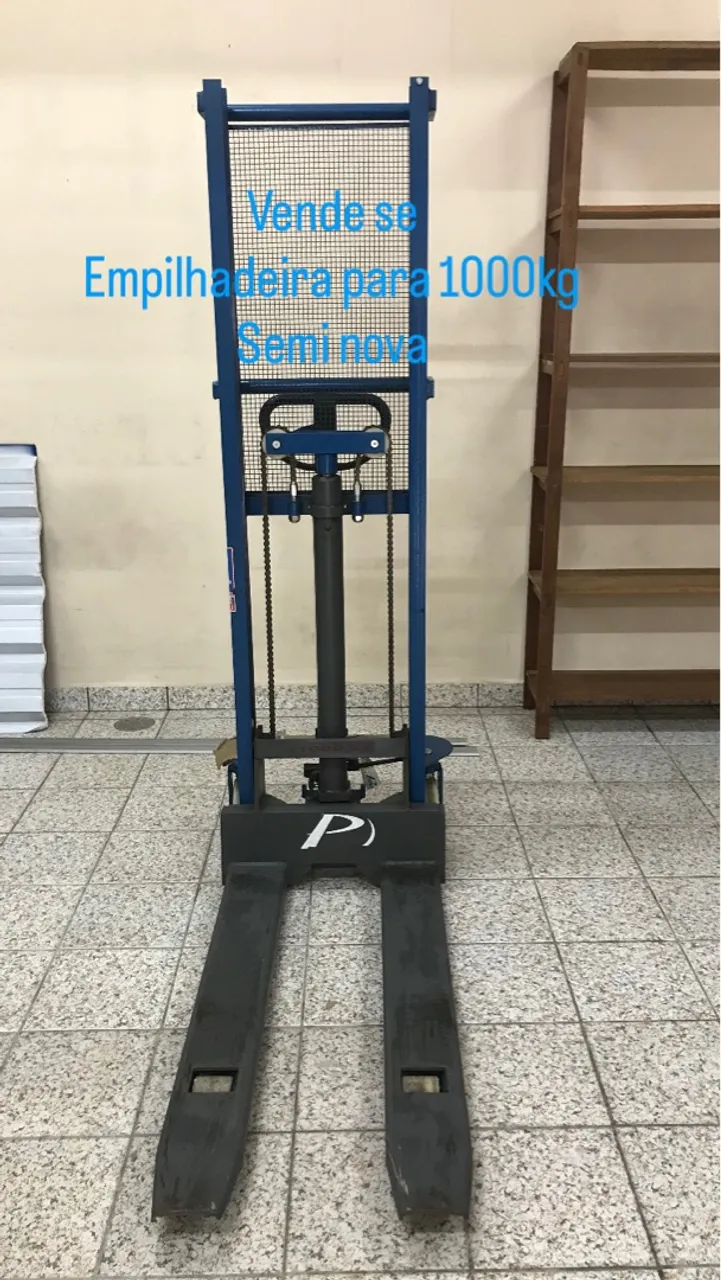 Empilhadeira LM1016