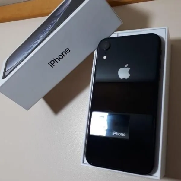 IPHONE XR PRETO SUPER NOVO (SEM DEFEITO)