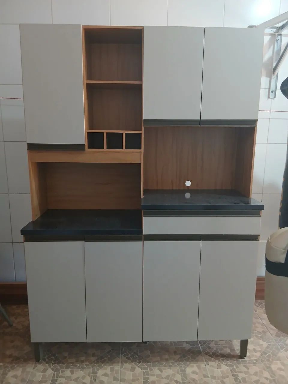 Armário de cozinha semi novo