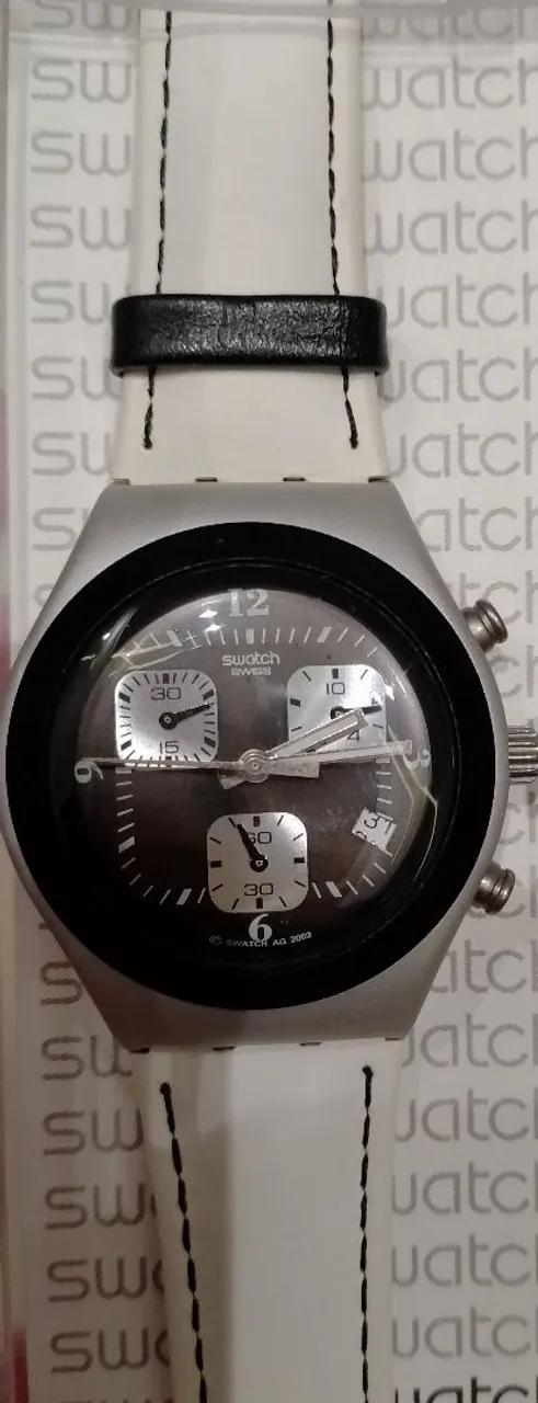 Relógio Swatch Chronograph