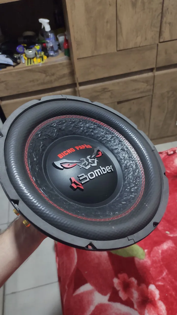 Bomber Bicho Papão 800w RMS bobina dupla na caixa
