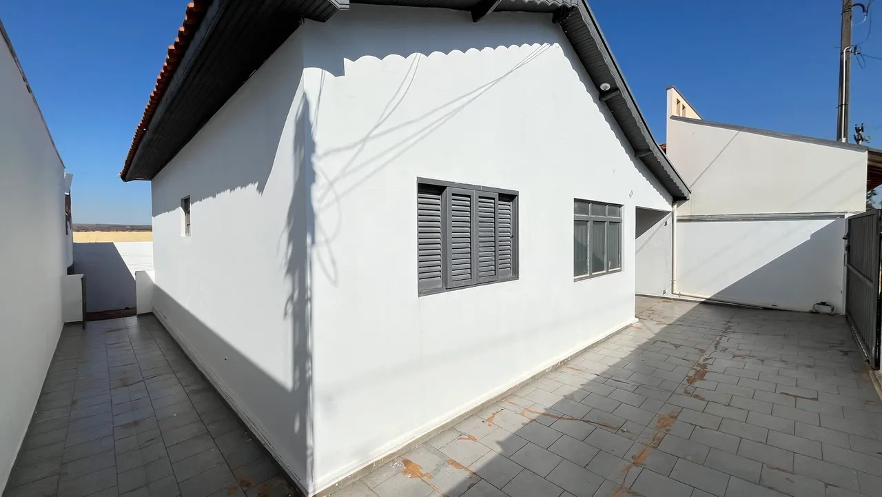Casa à venda Bela Vista, 2 Quartos, Banheiro social, Sala, Cozinha, Churrasqueira, Garagem