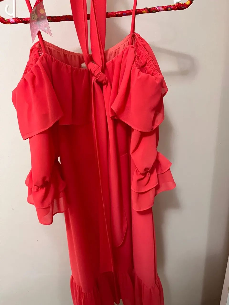 Vestido social com babados SEMINOVO