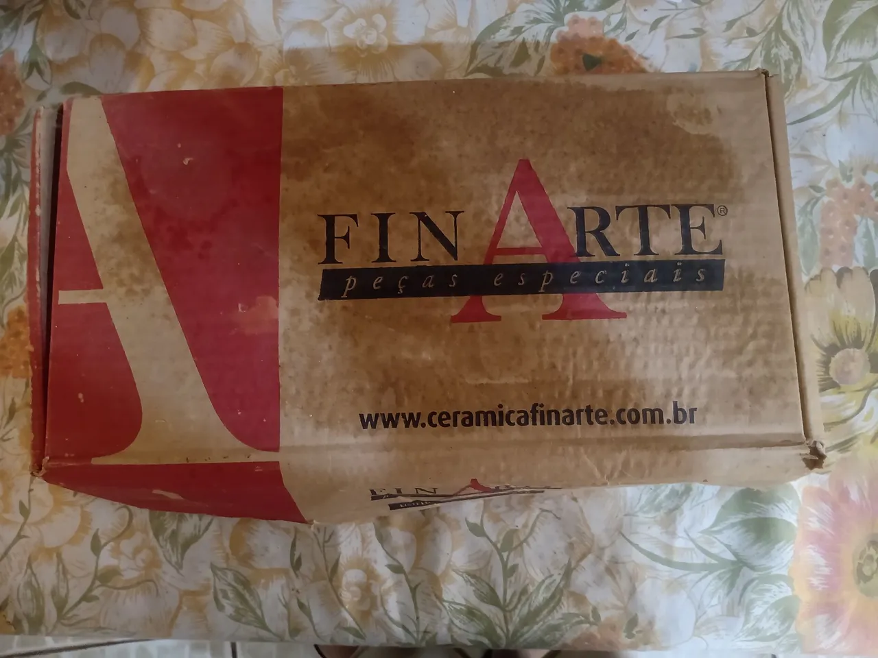 Caixa de Pisos e Revestimentos Finarte