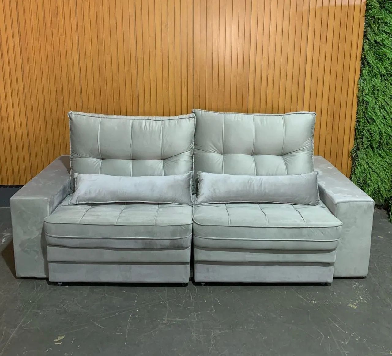 Sofá bege em molas ensacadas D33