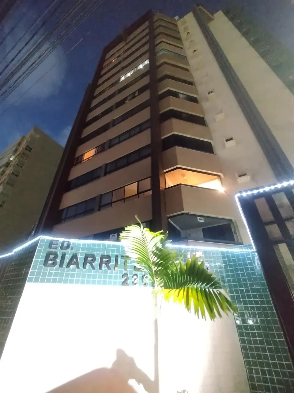 AP0288 - ED. BIARITZ PLAZA - JARDINS
