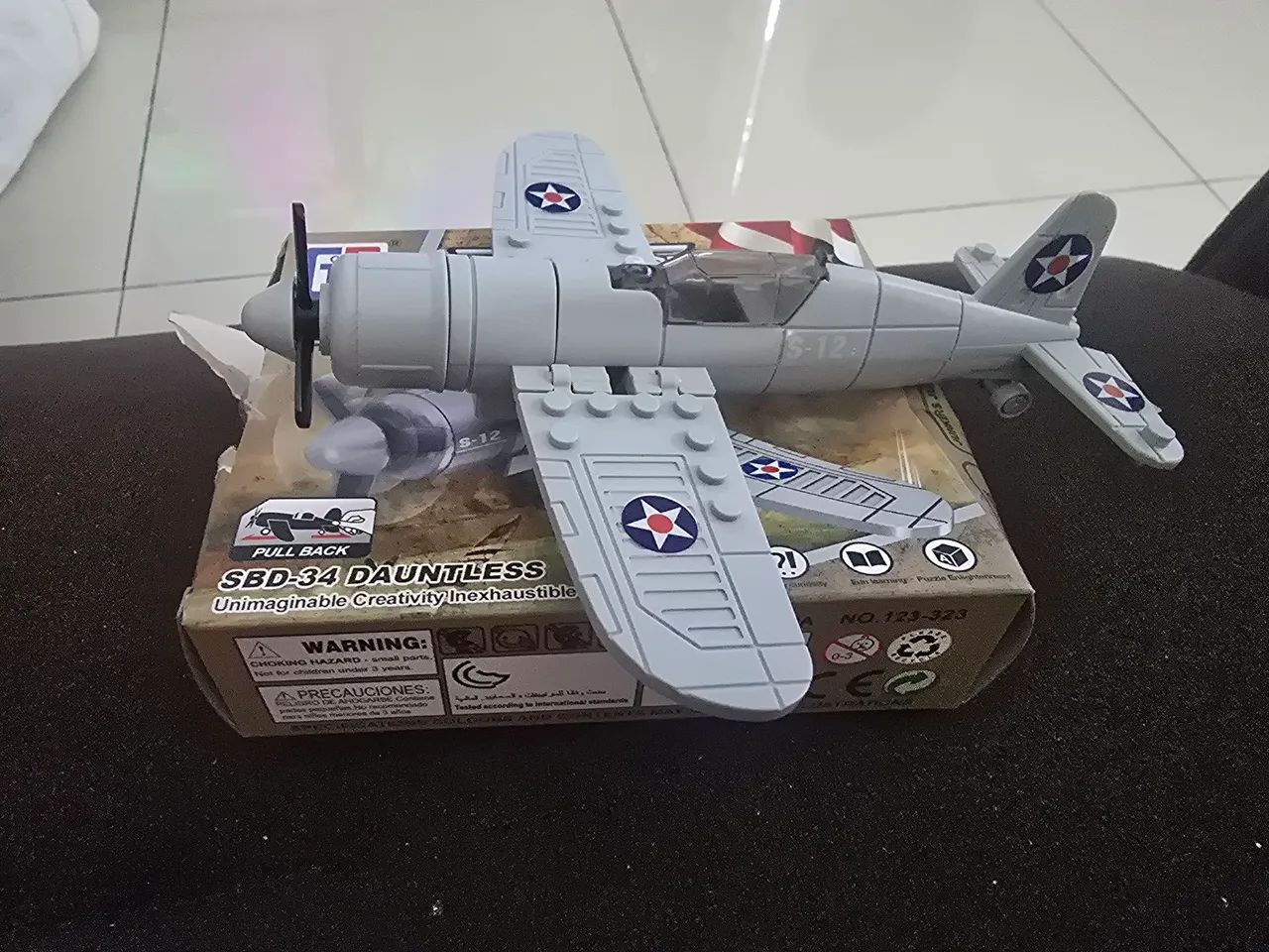 Kit avião de montar SBD-34 Dauntless