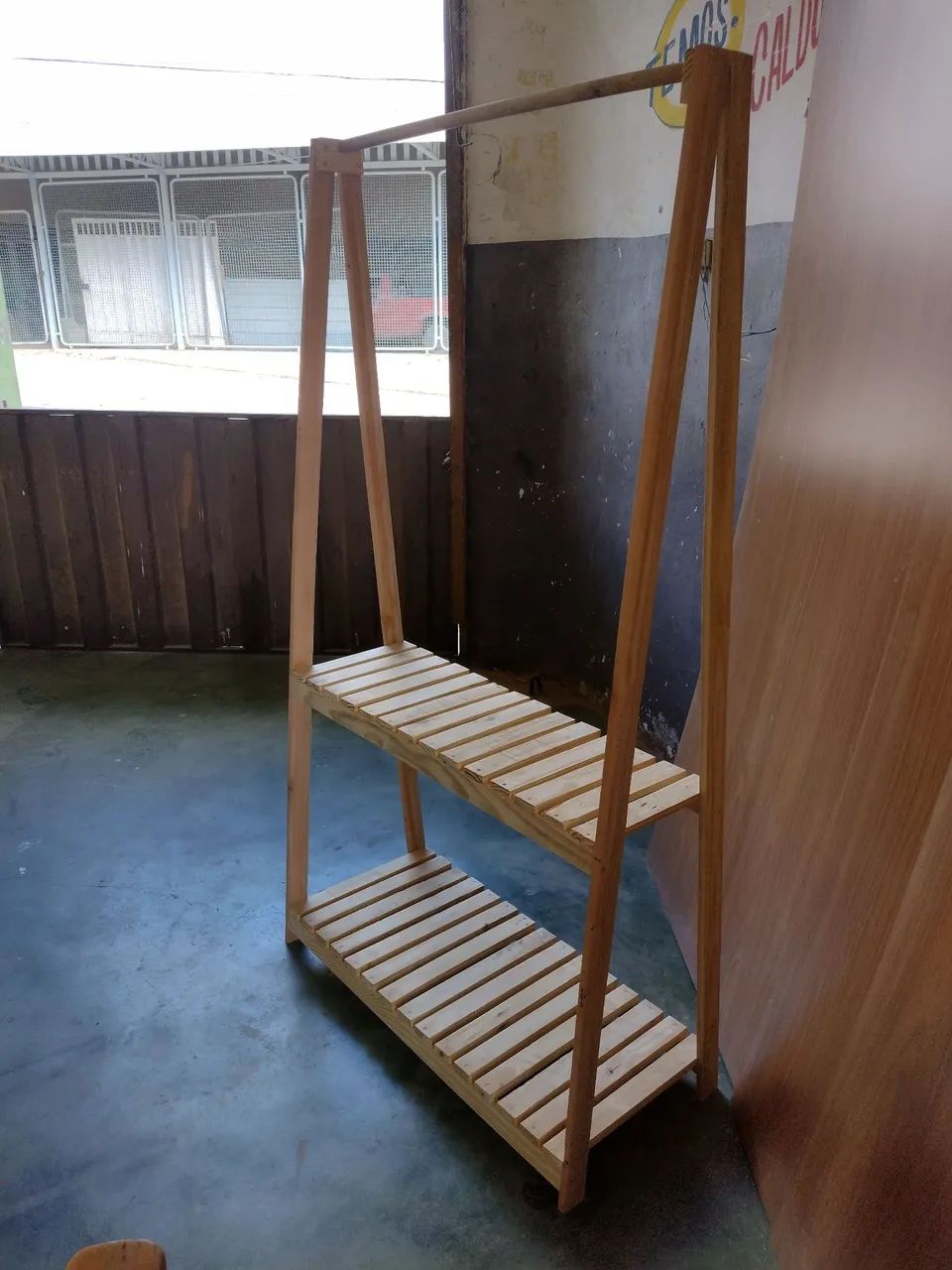 Vendo araras de madeira  - Foto 2