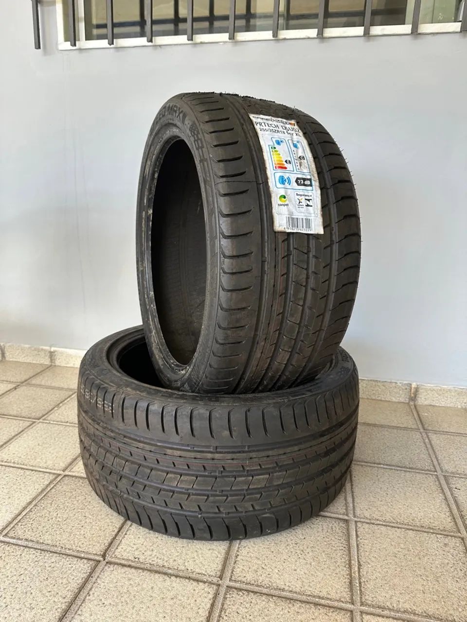 Pneus 255/35 R18 Speedmax  - Foto 2