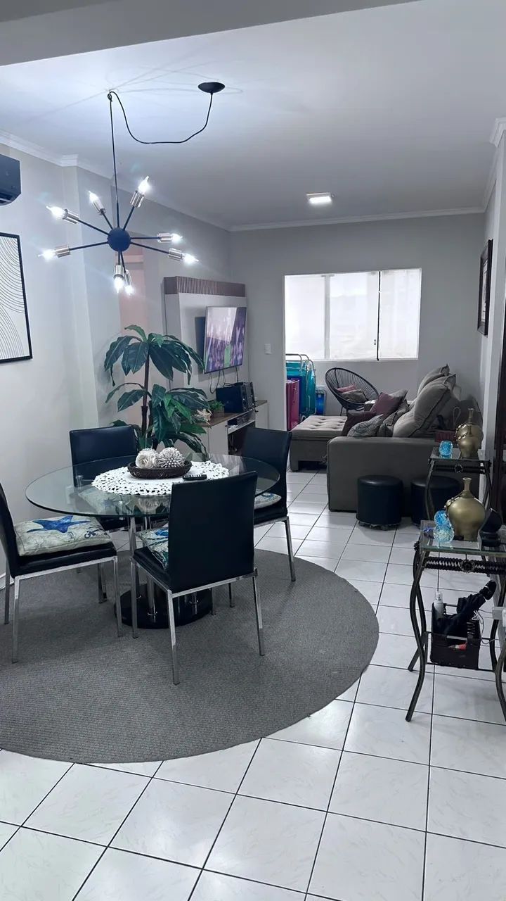 Apartamento a venda quadra mar  2 quartos 300 mts do mar  - Balneário Camboriú - SC