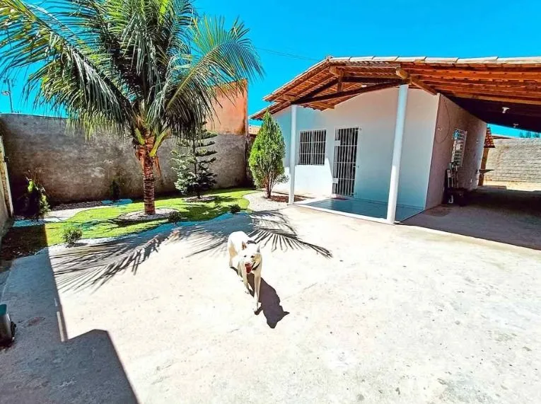 CASA A VENDA TORRÕES
