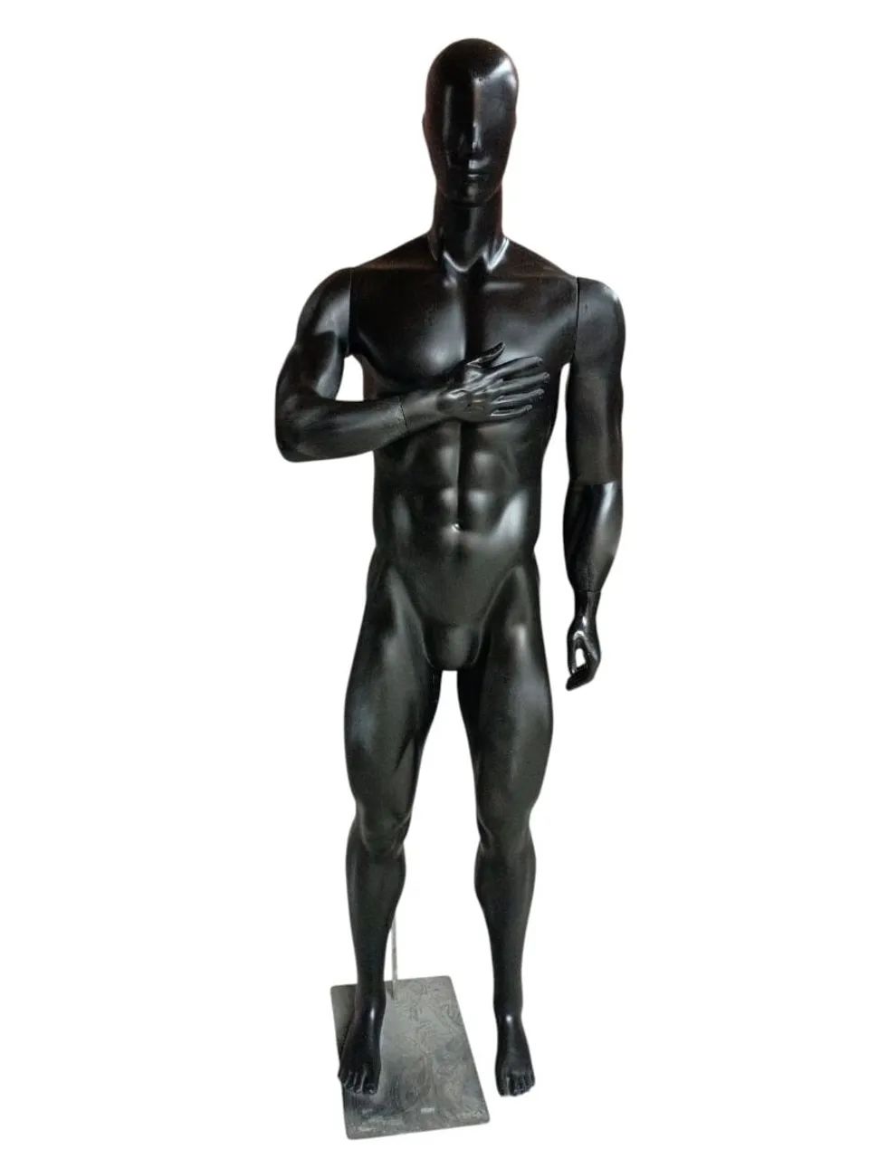 Manequim Masculino Fibra de Vidro  - Foto 2