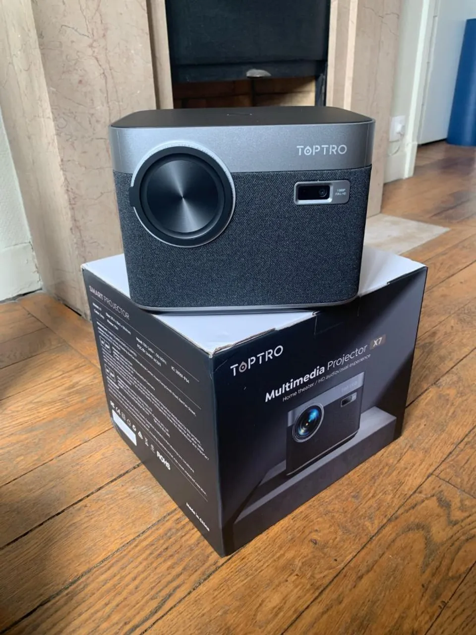 Projetor TOPTRX X7 - Imagem de Alta Qualidade