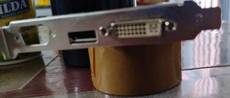 Placa de vídeo v218 Eton ET856 512mb - Foto 3