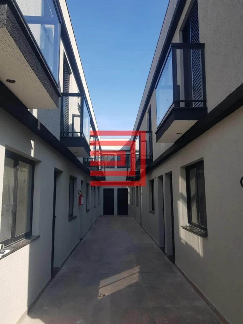 SOBRADOS NOVOS, EM CONDOMÍNIO, PARA LOCAÇÃO NO BAIRRO VILA EMA