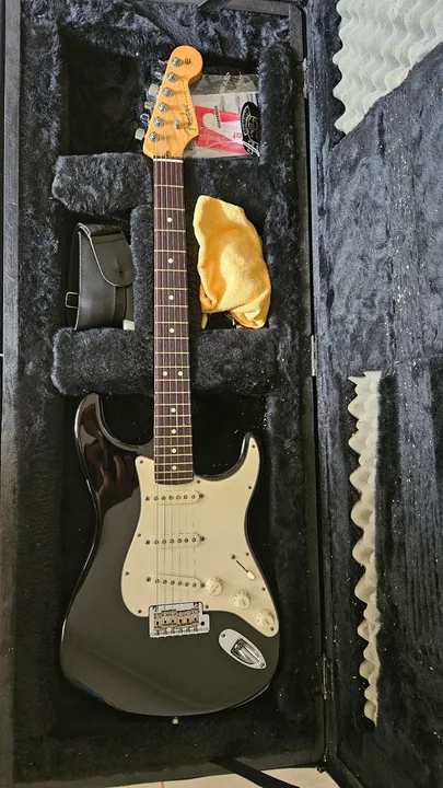 Guitarra Fender American Standardt