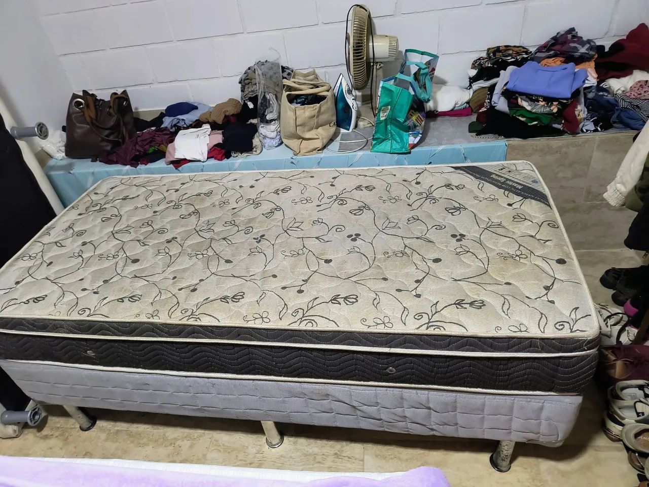 Cama Box Solteiro com Colchão