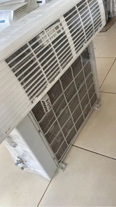Ar-condicionado INVERTER 18 Btus semi-novo  - Foto 3