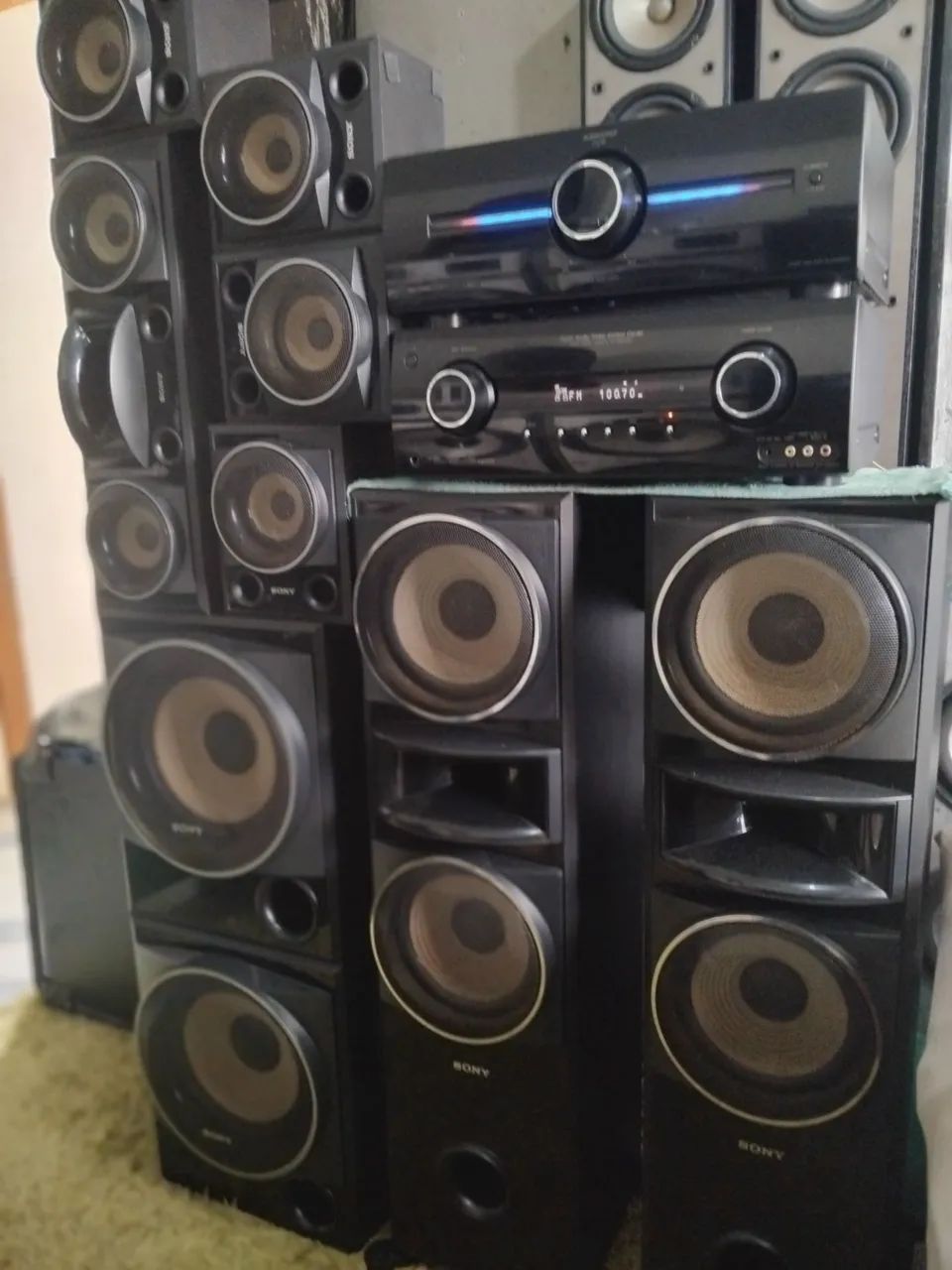 Vende-se home theater Sony muteki 1 receiver stk-km7600 receiver sub ta-kmsw500 9 caixas.