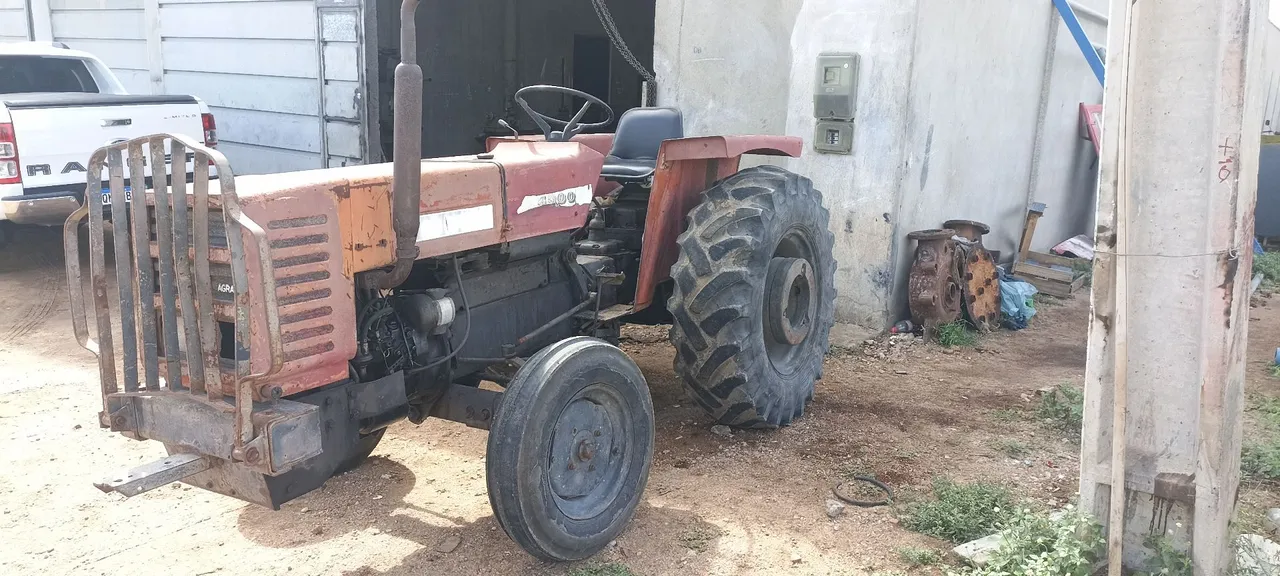 Trator Agrale 4300